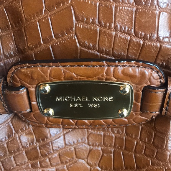 Michael Kors Authentic Hamilton Crocodile Satchel - Picture 4 of 9